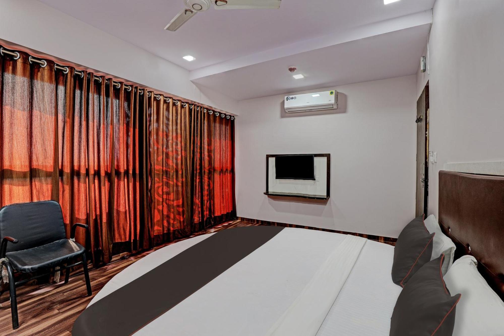 Hotel O Royal Inn Ahmedabad Exterior foto